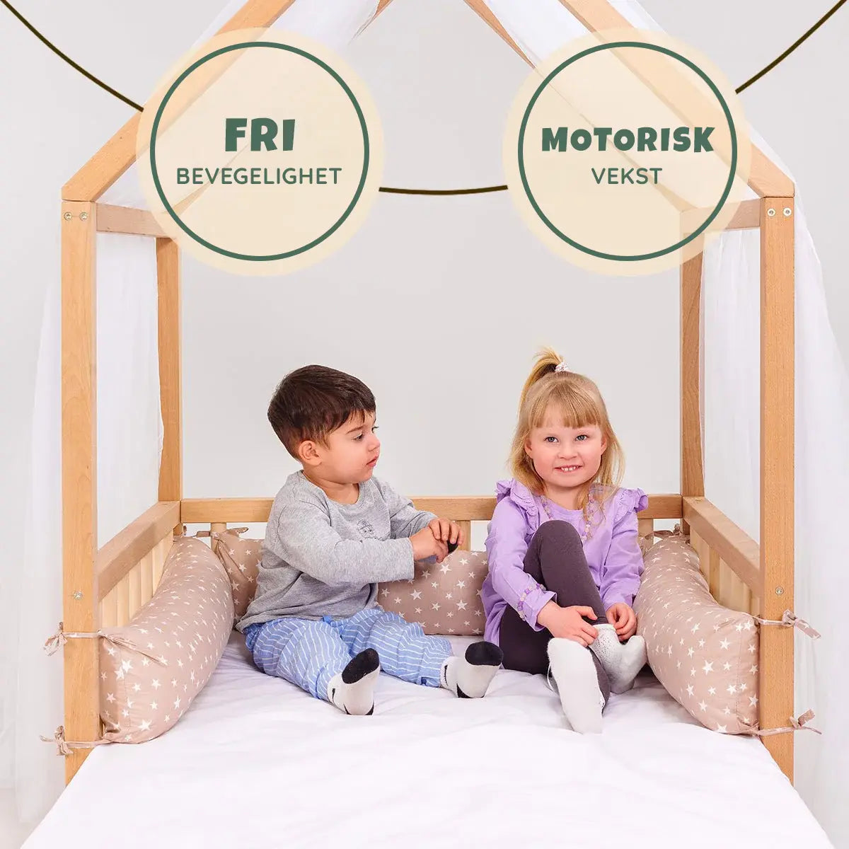 Gulvseng for barn i husdesign med tyllkalesje – naturlig tre, 198×98×140 cm