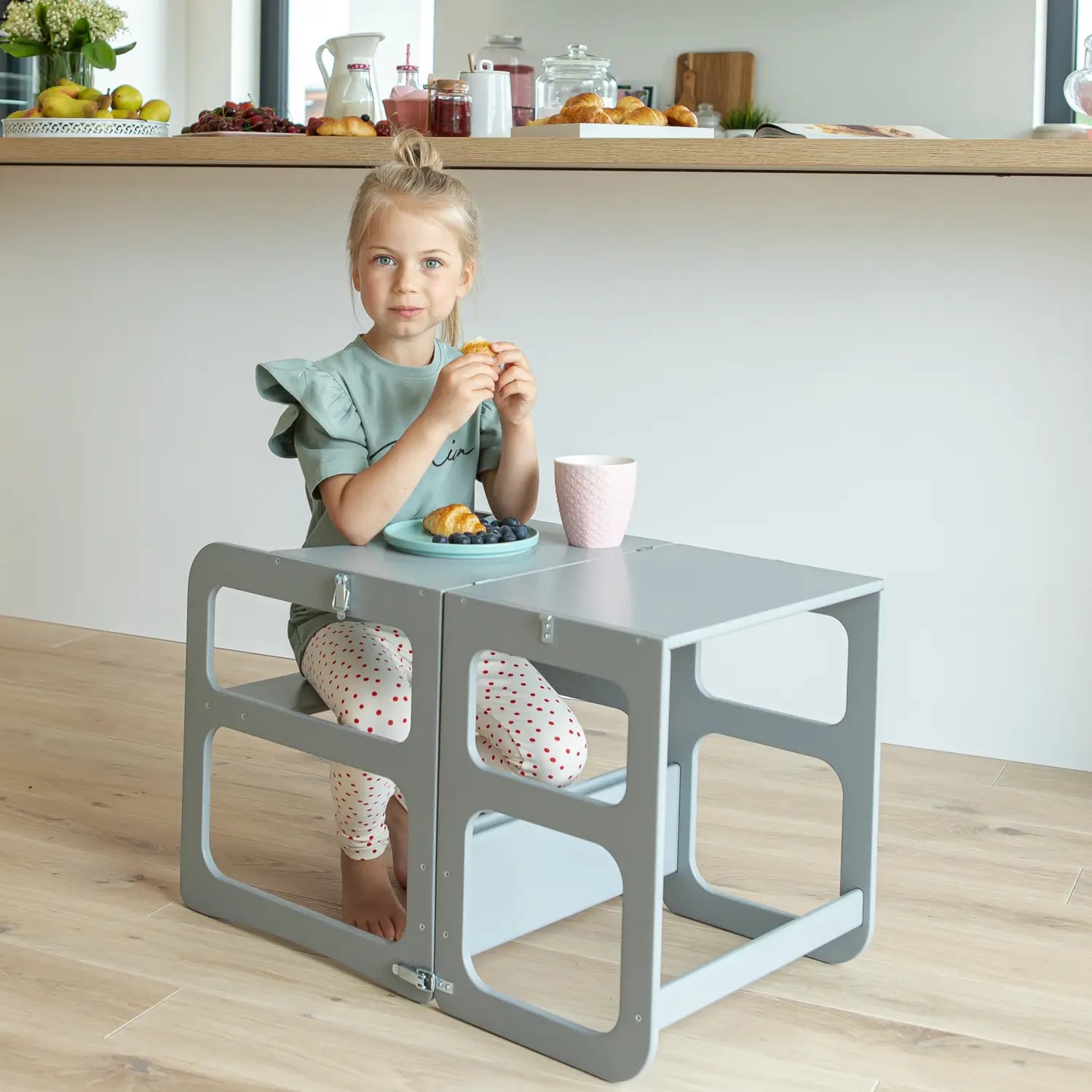 Kjøkkentårn 2-i-1 bord og stol - bilde 17 - KUL KID