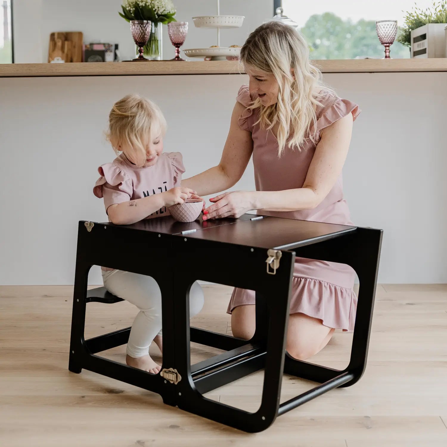 Kjøkkentårn transformerbart bord og stol - bilde 3 - KUL KID