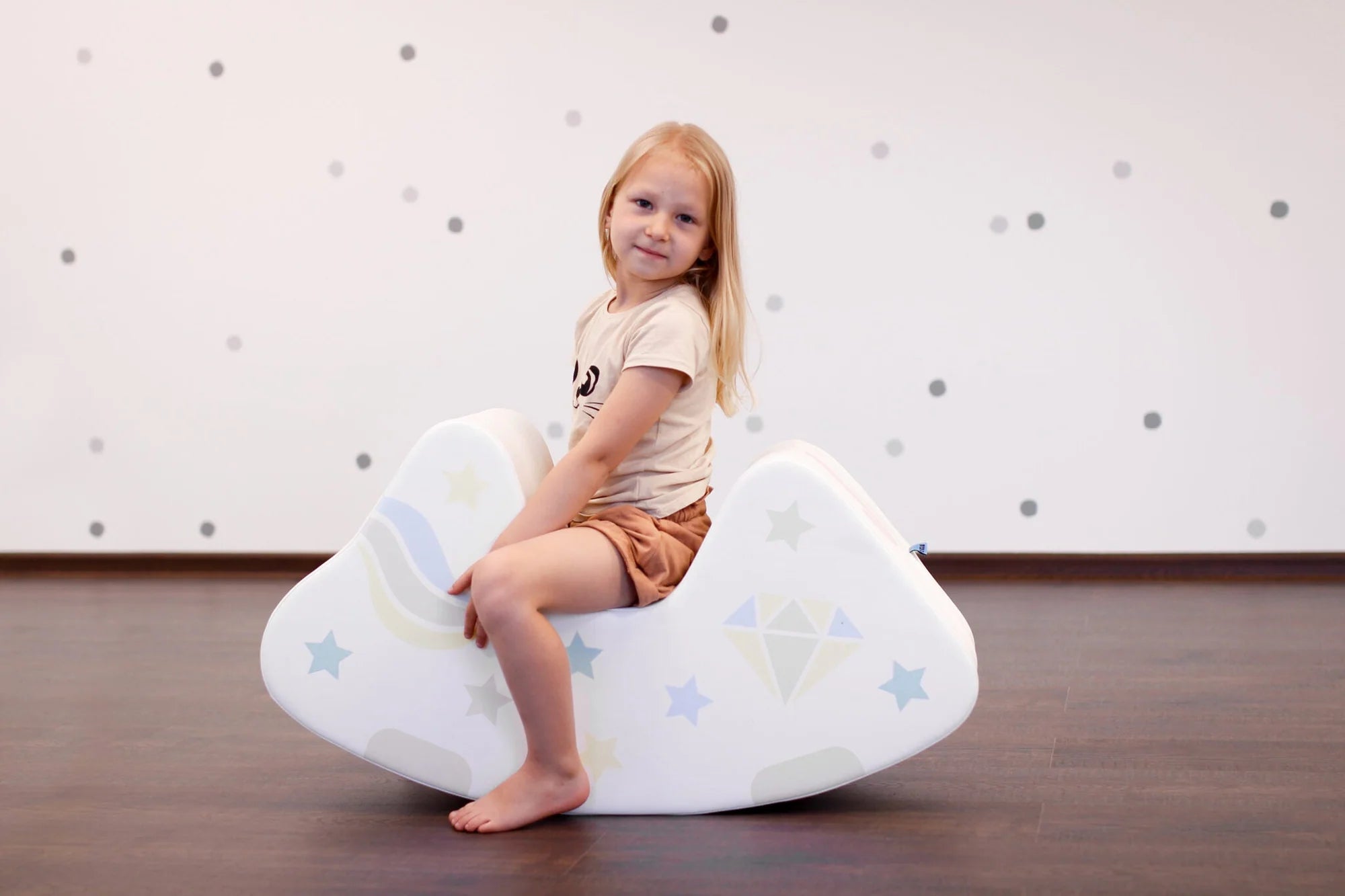 Vippeenhjørning i skum - Rocky Unicorn, sett bakfra fra Kul Kid